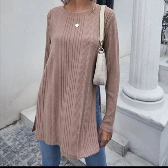 New Split Hem Rib-Knit Longline Tee - Picture 4 of 6